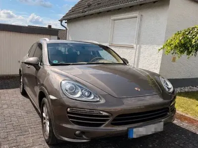 Gebraucht Porsche Cayenne 245 PS (180 kW) 2012 Beige SUV