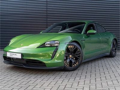 Gruen Gebraucht 2022 Porsche Taycan Basis Limousine | 57.890 € (Guter Preis)