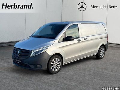 Silber Gebraucht 2022 Mercedes Vito Van | 28.263 € (Guter Preis)