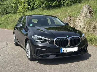 Gebraucht BMW 118 Advantage 140 PS (102 kW) 2021 Schwarz Kleinwagen