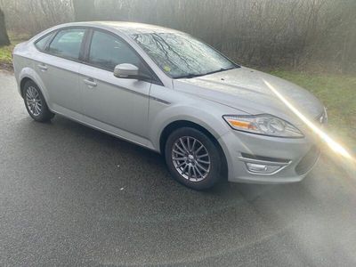 Gebraucht Ford Mondeo Titanium 116 PS (85 kW) 2011 Grau Limousine