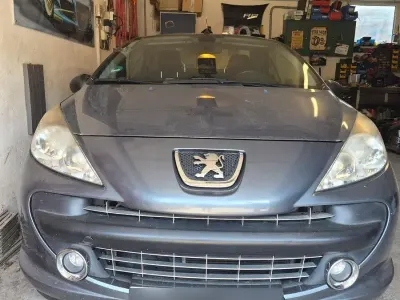Gebraucht Peugeot 207 CC Sport 120 PS (88 kW) 2008 Grau Cabrio