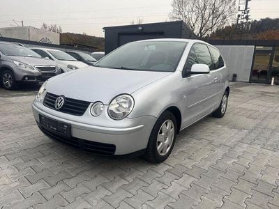 Gebraucht VW Polo Highline 64 PS (47 kW) 2002 Silber Kleinwagen