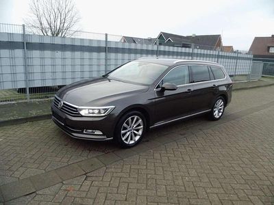 Gebraucht VW Passat Highline 150 PS (110 kW) 2015 Black oak brown metallic Kombi