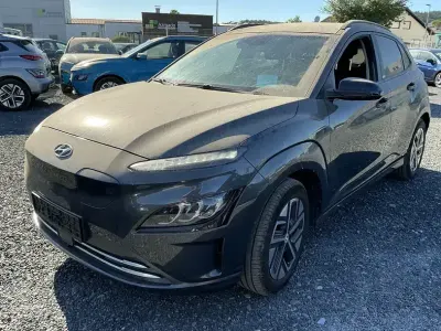 Gebraucht Hyundai Kona Trend 100 kW (136 PS) 2022 Schwarz SUV