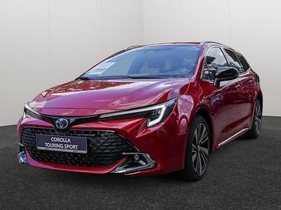 Neu Toyota Corolla 140 PS (102 kW) 2025 Rot Kombi