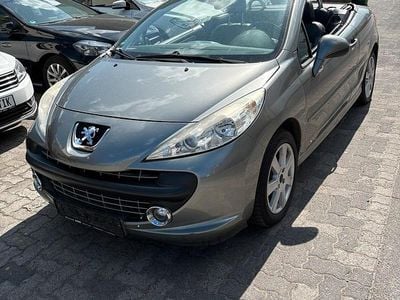 Gebraucht Peugeot 207 CC 120 PS (88 kW) 2008 Grau Cabrio