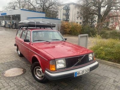 Rot Gebraucht 1980 Volvo 245 Kombi | 11.000 €