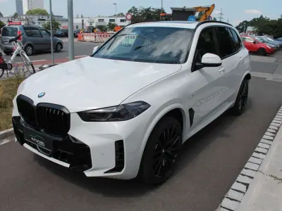 Gebraucht BMW X5 M Sport 286 PS (210 kW) 2024 Weiß SUV