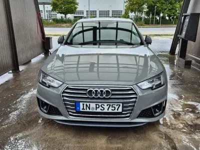 Gebraucht Audi A4 S-Line 190 PS (139 kW) 2019 Grau Limousine