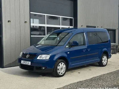 Usata VW Caddy Life 105 CV (77 kW) 2010 Blu Monovolume