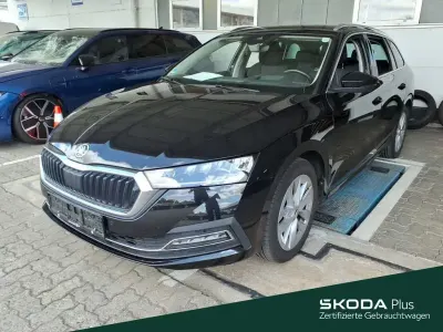 Gebraucht Skoda Octavia Style 150 PS (110 kW) 2023 Blackmagic perleffekt Kombi
