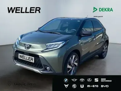 Gebraucht Toyota Aygo X X-plore 72 PS (52 kW) 2022 Dunkelgruen SUV
