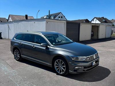 Usata VW Passat R-line 190 CV (139 kW) 2016 Grigio Station wagon