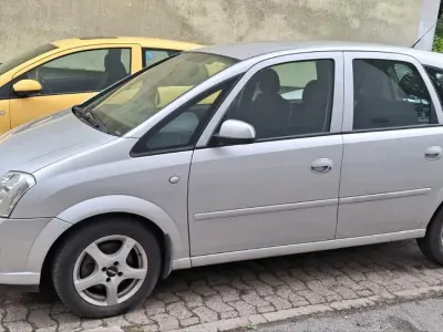 Gebraucht Opel Meriva 105 PS (77 kW) 2010 Grau Van / Kleinbus
