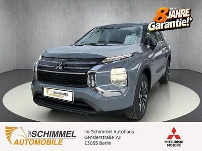 Neu Mitsubishi Outlander P-HEV Basis 306 PS (225 kW) 2025 Grau SUV