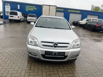 Gebraucht Opel Signum 122 PS (89 kW) 2004 Silber Kleinwagen
