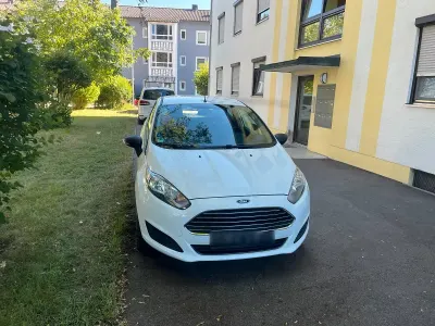 Gebraucht Ford Fiesta 2014 Weiß Kleinwagen