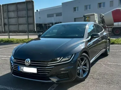 Gebraucht VW Arteon R-line 150 PS (110 kW) 2019 Grau Kleinwagen