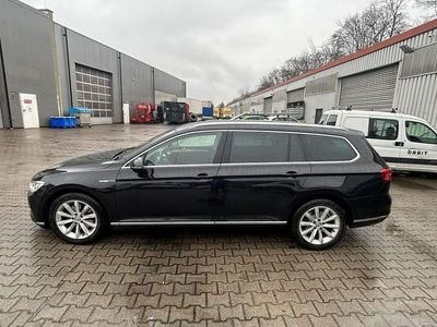 Gebraucht VW Passat Highline 190 PS (139 kW) 2018 Schwarz Kombi