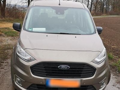 Gebraucht Ford Tourneo 120 PS (88 kW) 2018 Andere farben Van / Kleinbus