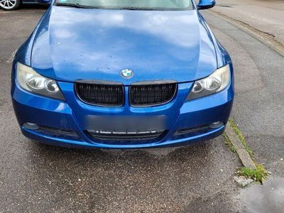 gebraucht BMW 320 i -