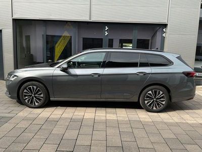 Usata Skoda Superb Selection 265 CV (194 kW) 2025 Grigio Station wagon