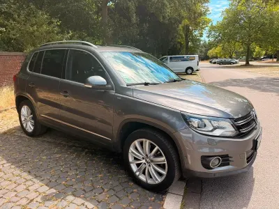 Gebraucht VW Tiguan Sportline 177 PS (130 kW) 2015 Grau SUV