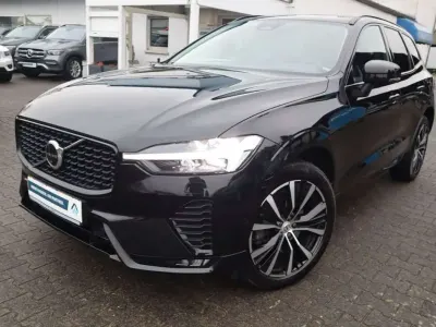 Używany Volvo XC60 Ultimate 197 KM (144 kW) 2023 Czarny SUV
