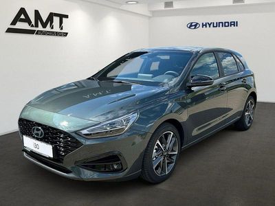 Neu Hyundai i30 Advantage 140 PS (102 kW) 2025 Cypress green / mic Limousine