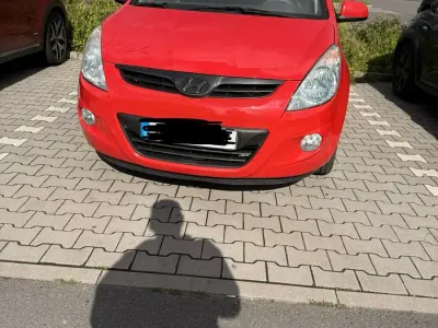 Gebraucht Hyundai i20 101 PS (74 kW) 2008 Rot Kleinwagen