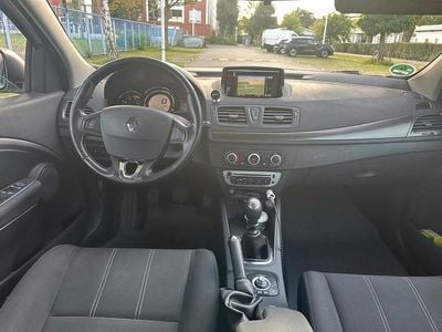 Gebraucht Renault Mégane 110 PS (80 kW) 2014 Weiß Limousine
