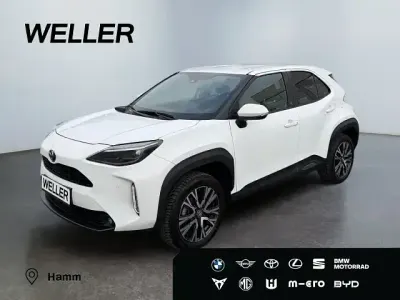 Gebraucht Toyota Yaris Hybrid Connect Style 116 PS (85 kW) 2023 Schneeweiß
