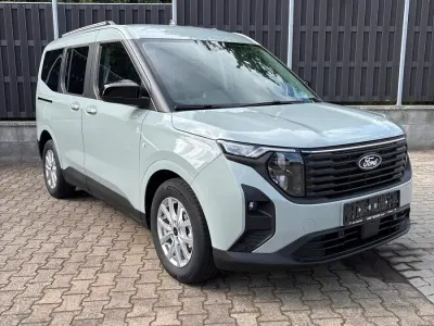 Gebraucht Ford Tourneo Courier Titanium 125 PS (91 kW) 2026 Grau Van / Kleinbus