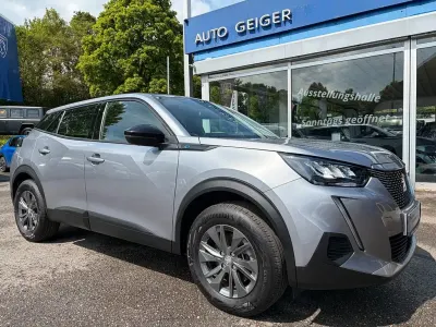 Second-hand Peugeot e-2008 Active 100 kW (136 CP) 2022 Gri SUV
