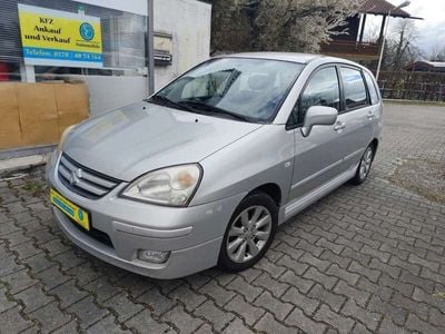Suzuki Liana