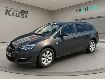 Gebraucht Opel Astra Edition 140 PS (102 kW) 2015 Grau Kombi