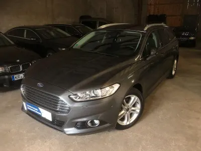 Gebraucht Ford Mondeo Titanium 120 PS (88 kW) 2016 Grau Kombi
