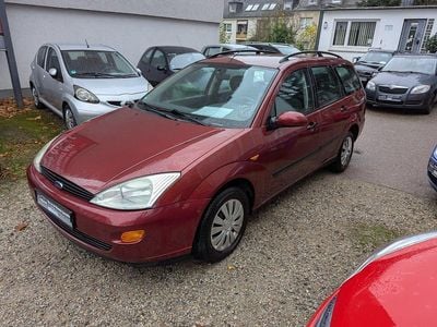 Rot Gebraucht 2001 Ford Focus S Kombi | 1.700 € (Fairer Preis)