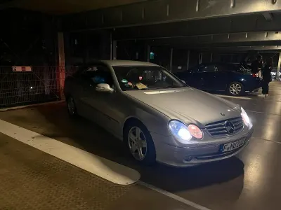 Gebraucht Mercedes CLK240 170 PS (125 kW) 2002 Silber Coupé
