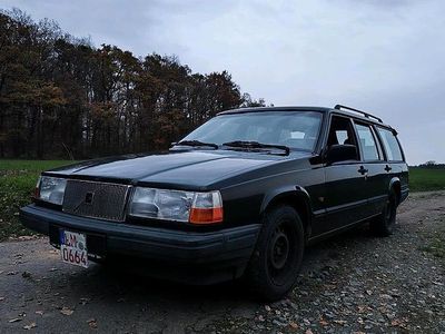 Schwarz Gebraucht 1995 Volvo Polar Kombi | 2.499 €
