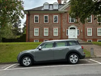 Gebraucht Mini Cooper D Clubman 150 PS (110 kW) 2019 Weiß Kombi