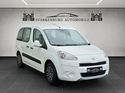Gebraucht Peugeot Partner Tepee Allure 98 PS (72 kW) 2013 Weiß Van / Kleinbus
