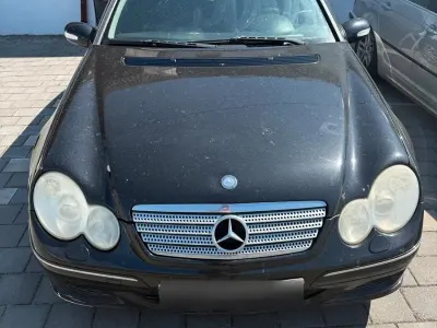 Gebraucht Mercedes C200 163 PS (119 kW) 2006 Schwarz Coupé