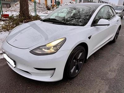 Weiß Gebraucht 2022 Tesla Model 3 Long Range AWD Limousine | 25.250 € (Superpreis)