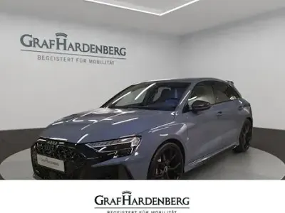 Neu Audi RS3 Comfort 400 PS (294 kW) 2026 Grau Limousine