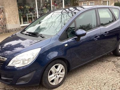 Blau Gebraucht 2011 Opel Meriva Van / Kleinbus | 4.250 € (Guter Preis)