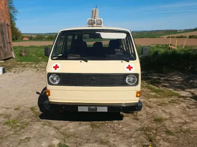Used VW T3 69 HP (50 kW) 1980 Red Van