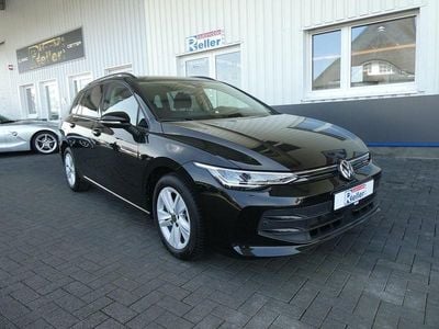 Second-hand VW Golf VIII Life 116 CP (85 kW) 2025 Negru Break