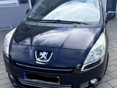 Gebraucht Peugeot 5008 Platinum 156 PS (114 kW) 2010 Schwarz Van / Kleinbus